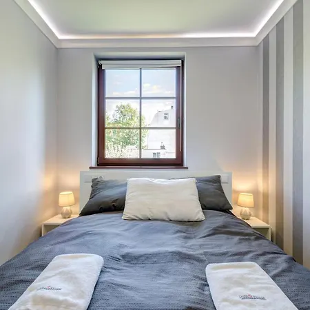 Dom & House - Karlikowska * סופוט